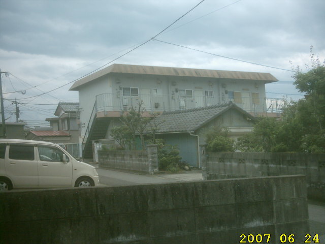 midorigaoka-nobeoka-stomping-grounds-nobeoka-howard-ahner--first-apartment-first-floor.jpg